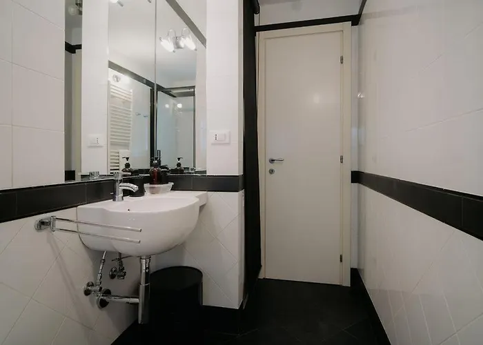 5 Lampadi Loft شقة جنوة