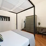 5 Lampadi Loft Apartment Genoa